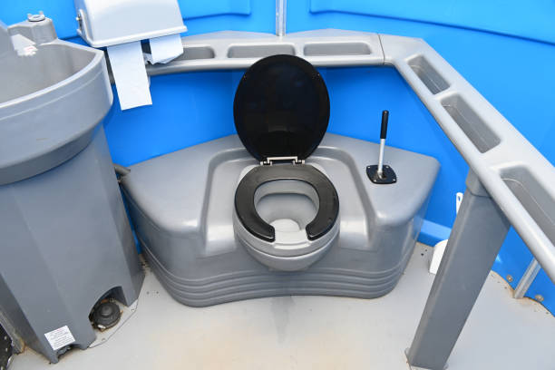 Portable Toilet Options We Offer in Elgin, TX